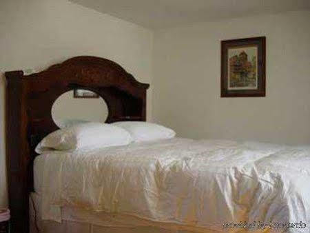 The Sunny Grange Bed & Breakfast Campton Habitación foto
